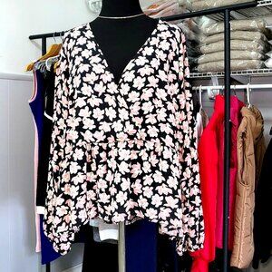 🌸 Pre-Loved POPSUGAR Pink Floral Babydoll Blouse – Effortlessly Chic! 🌸